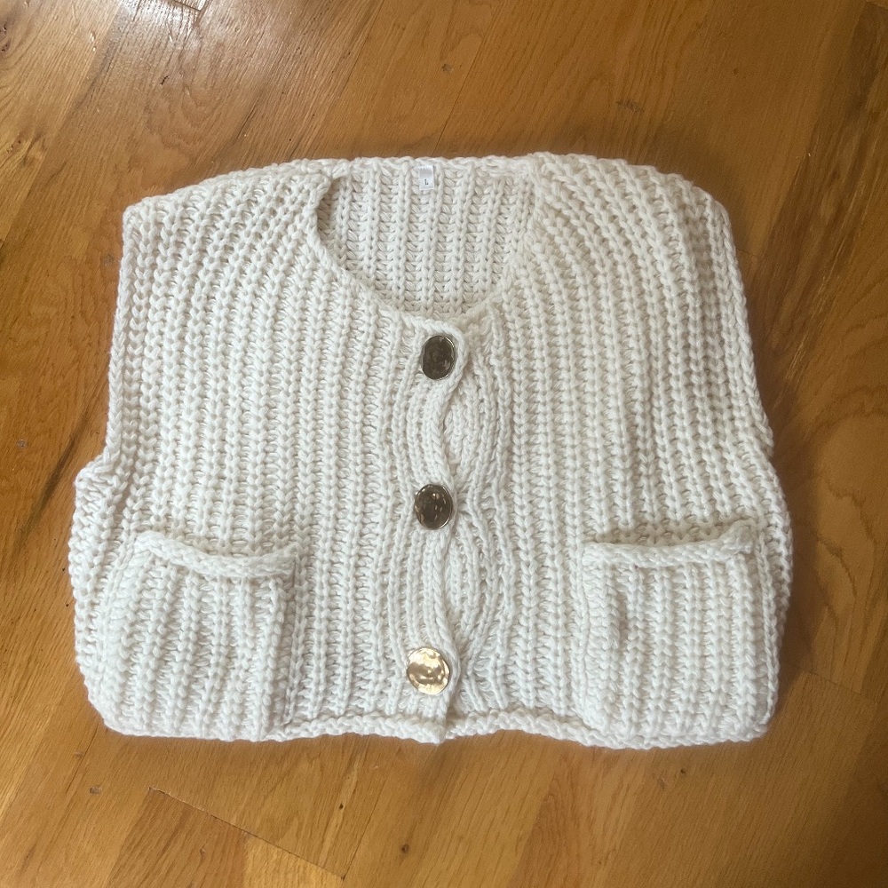Chunky Knit Sweater Vest
